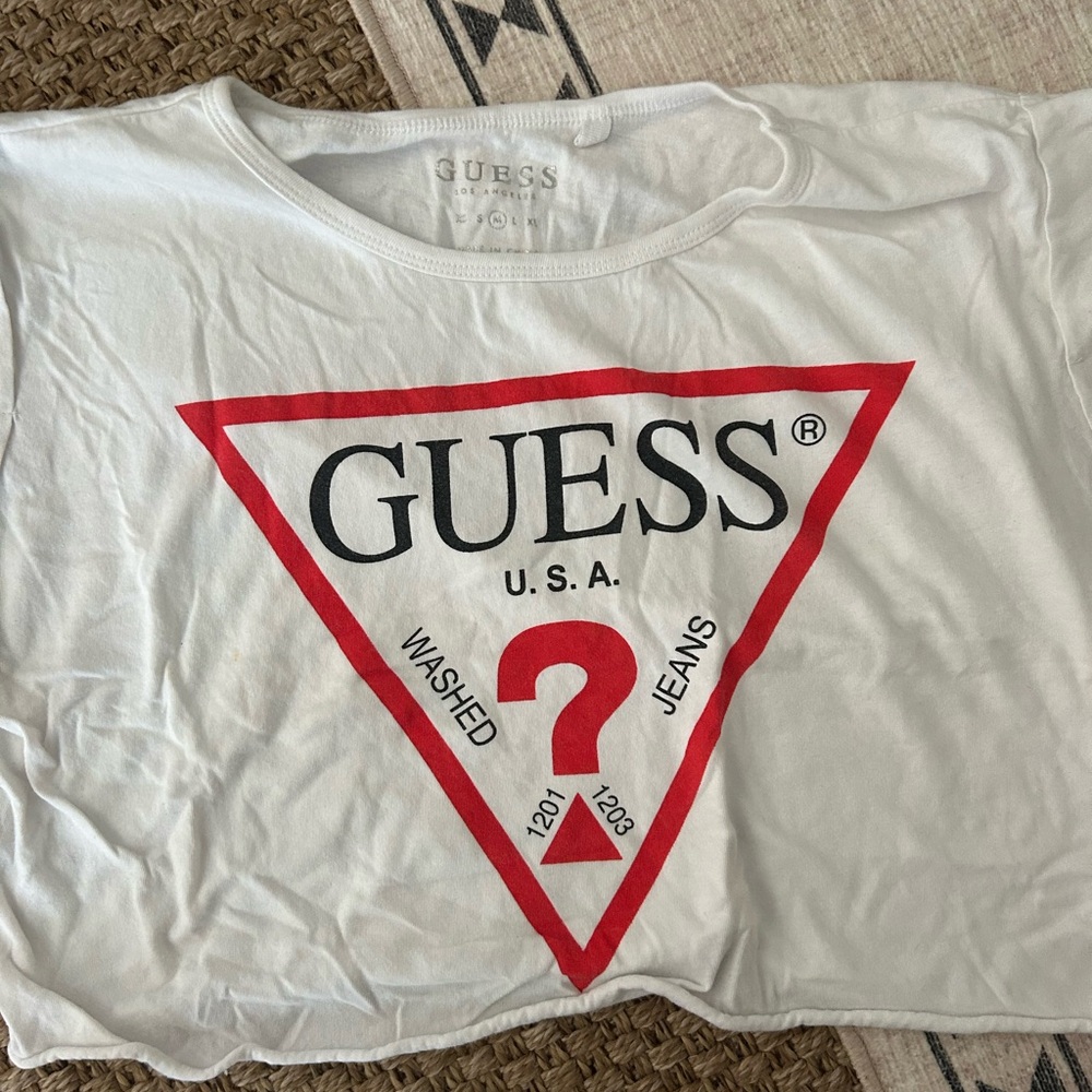 Vintage GUESS crop top. Medium